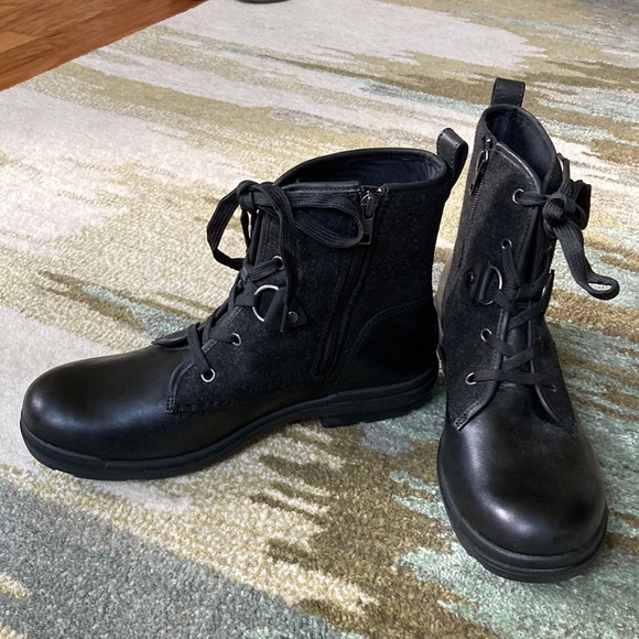Ugg lace up winter boots- leather and wool. Brand new. Size 11, European 42. - Picture 3 of 4